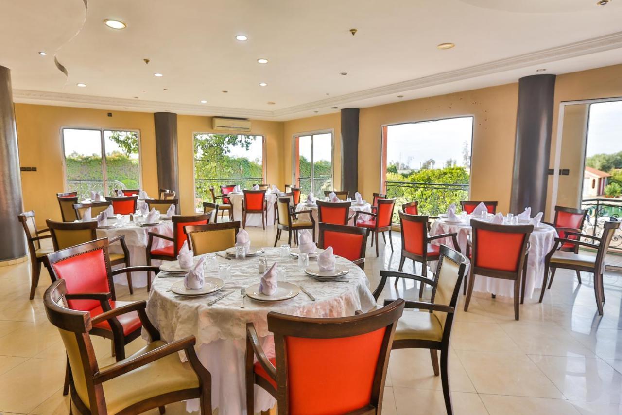 Complexe El Bassatine Hotel เบนิเมลลาล ภายนอก รูปภาพ