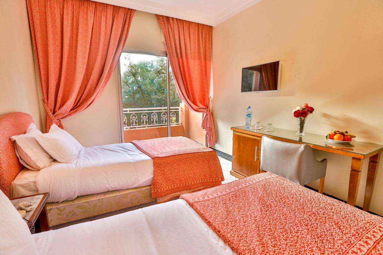 Complexe El Bassatine Hotel เบนิเมลลาล ภายนอก รูปภาพ