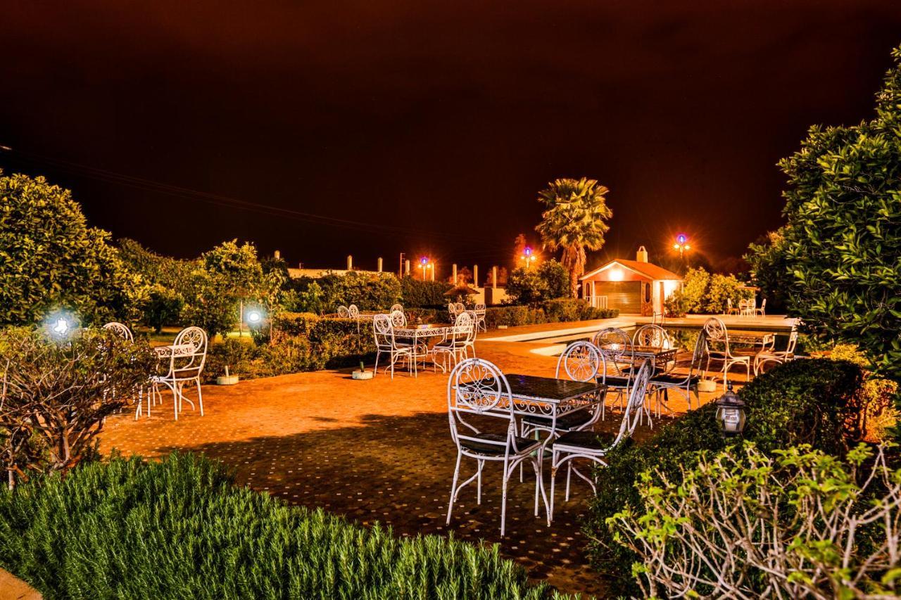 Complexe El Bassatine Hotel เบนิเมลลาล ภายนอก รูปภาพ